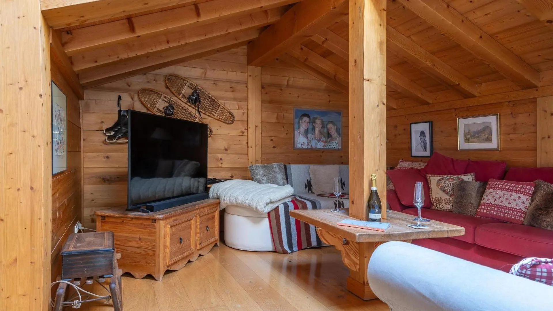 Chalet Elise Des Alpes Les Gets Fransa